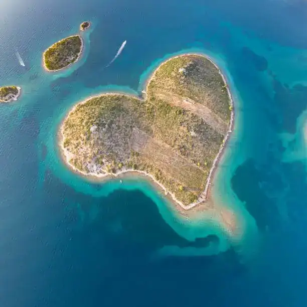 Galešnjak Heart Island Boat Tour From Zadar